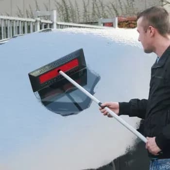 Schneebesen mit Telekospstiel